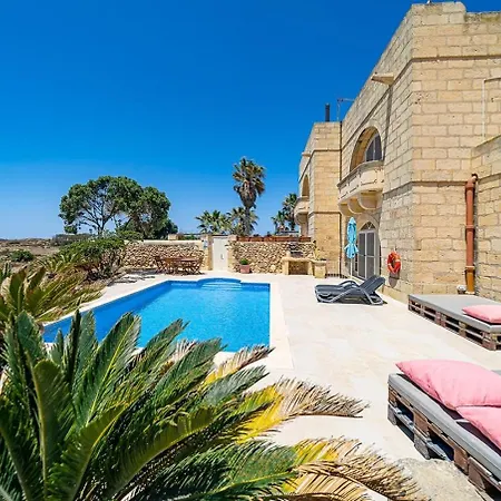 Ta' Lonza Farmhouse Holiday home